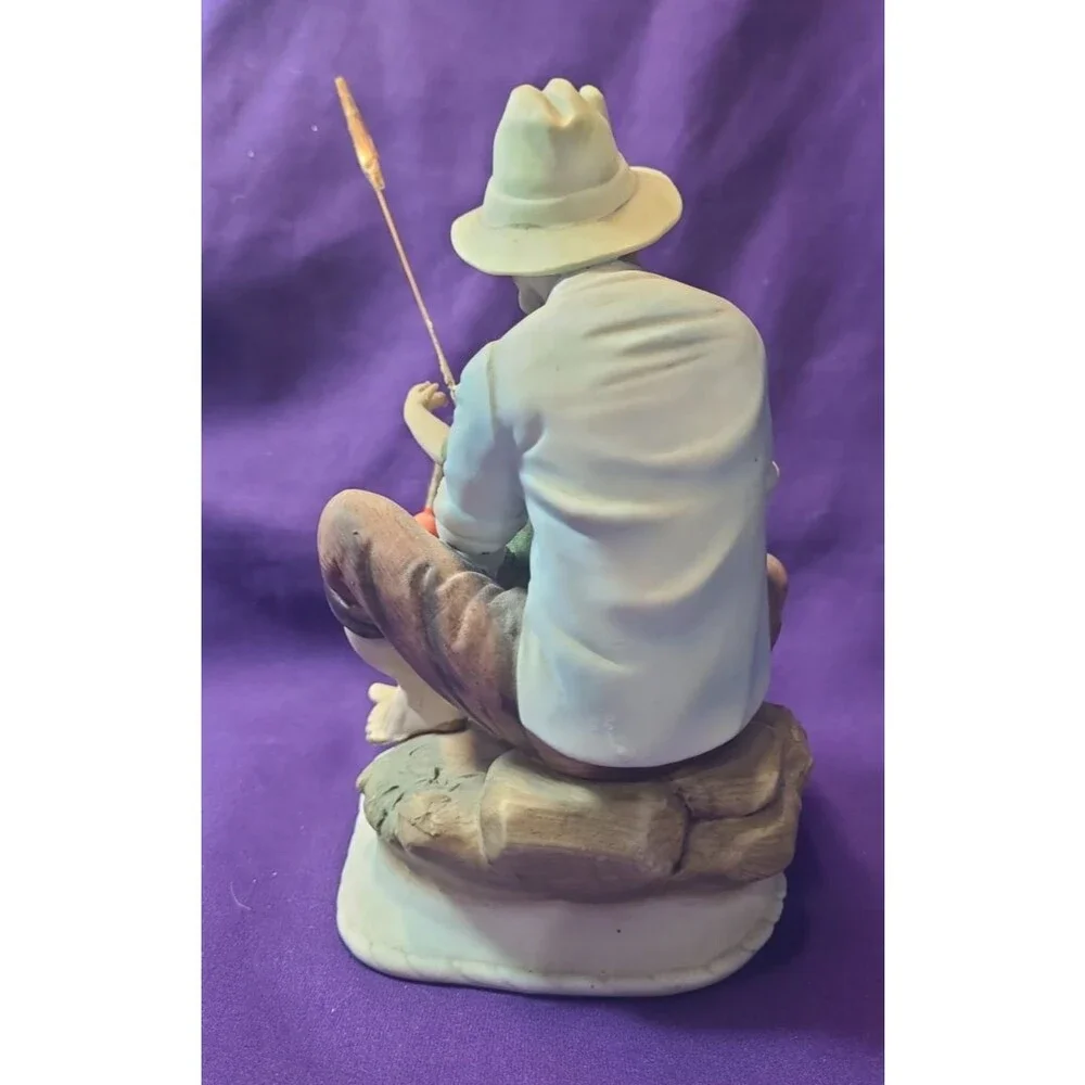 RARE VINTAGE BEAUTIFUL Lefton Little Boy Fishing With Grandpa #2807